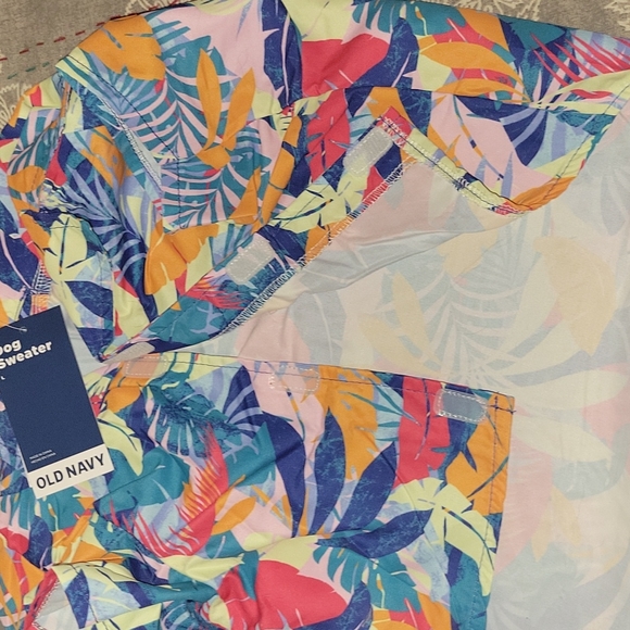 NWT | Old Navy Printed Resort Shirt | Large - Picture 8 of 8